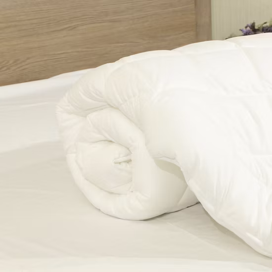 Hypoallergenic Home Textile Full Queen Size Pongee Fiber Quilt Duvet for All Season